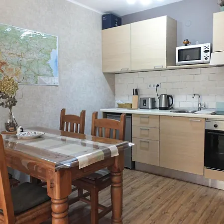 The Snug Near The Brimming Mountains アパート バンスコ