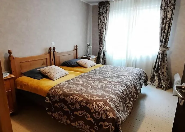 The Snug Near The Brimming Mountains * バンスコ