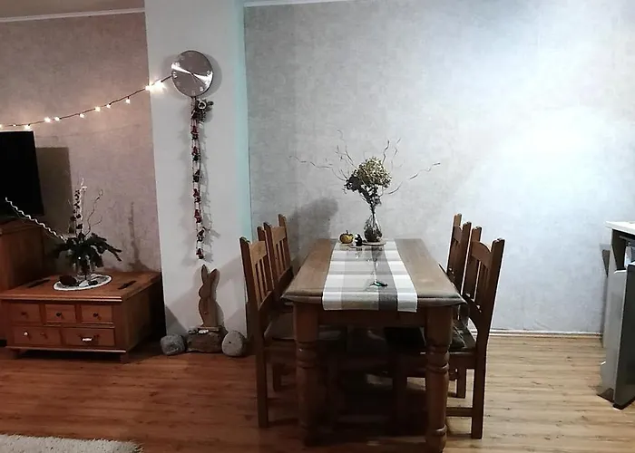 アパート The Snug Near The Brimming Mountains *