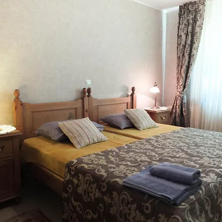 The Snug Near The Brimming Mountains דירה *