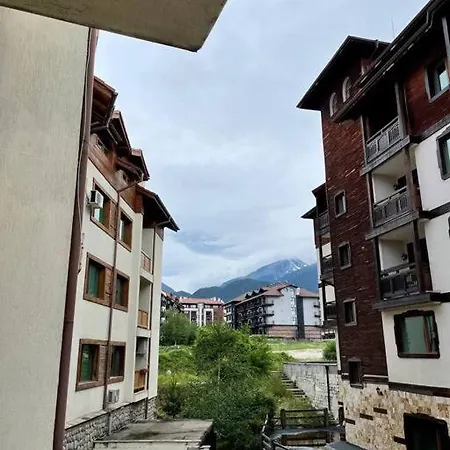 The Snug Near The Brimming Mountains